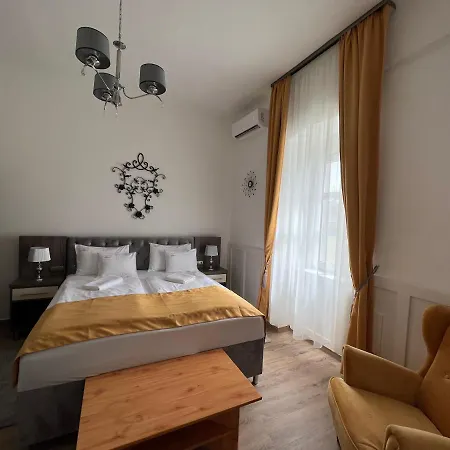 Vendégház Kúria