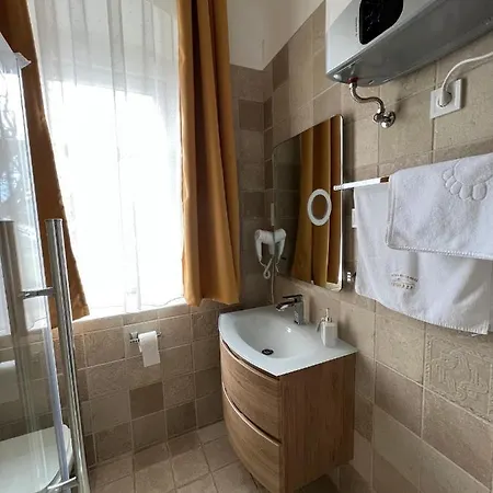 Konukevi Kuria Vendeghaz Poroszló