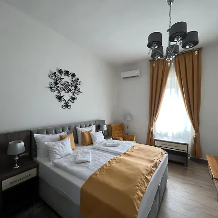 Kuria Vendeghaz * Poroszló