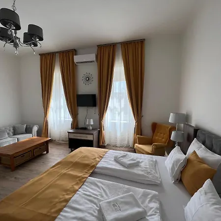 Kuria Vendeghaz * Poroszló