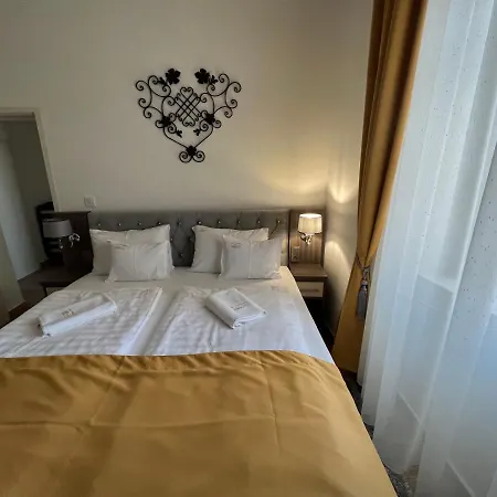 Kuria Vendeghaz Guest house Poroszlo